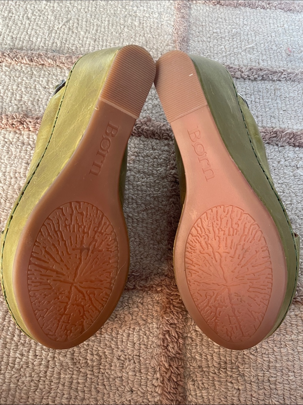 Born Olive Green Leather Wedge Straps Slingbacks Sandals Size 9 - Picture 13 of 14